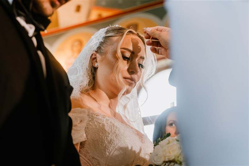 Cununia religioasă în desfășurare